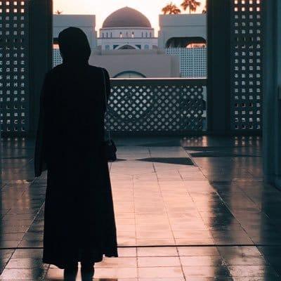 امنة المنعية